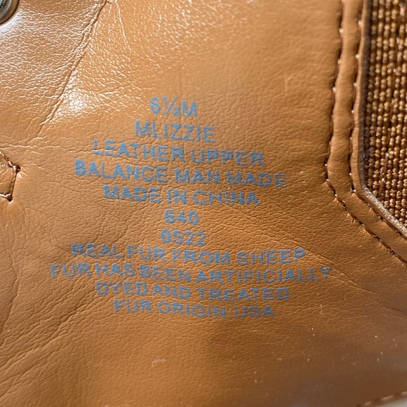 NEW Marc Fisher Women’s Tan Ankle Lace Up Winter Boots Size 6.5 - Picture 8 of 9